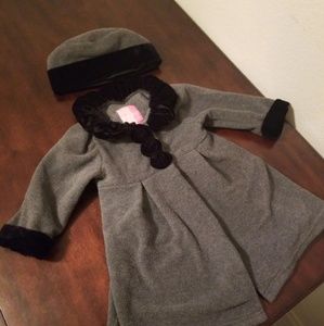 18 Mo. Trench with Hat